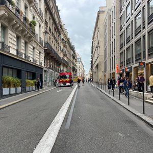 Rue Sainte-Anne, à 5 min à pied de l'institut You Rêve, Paris 1er