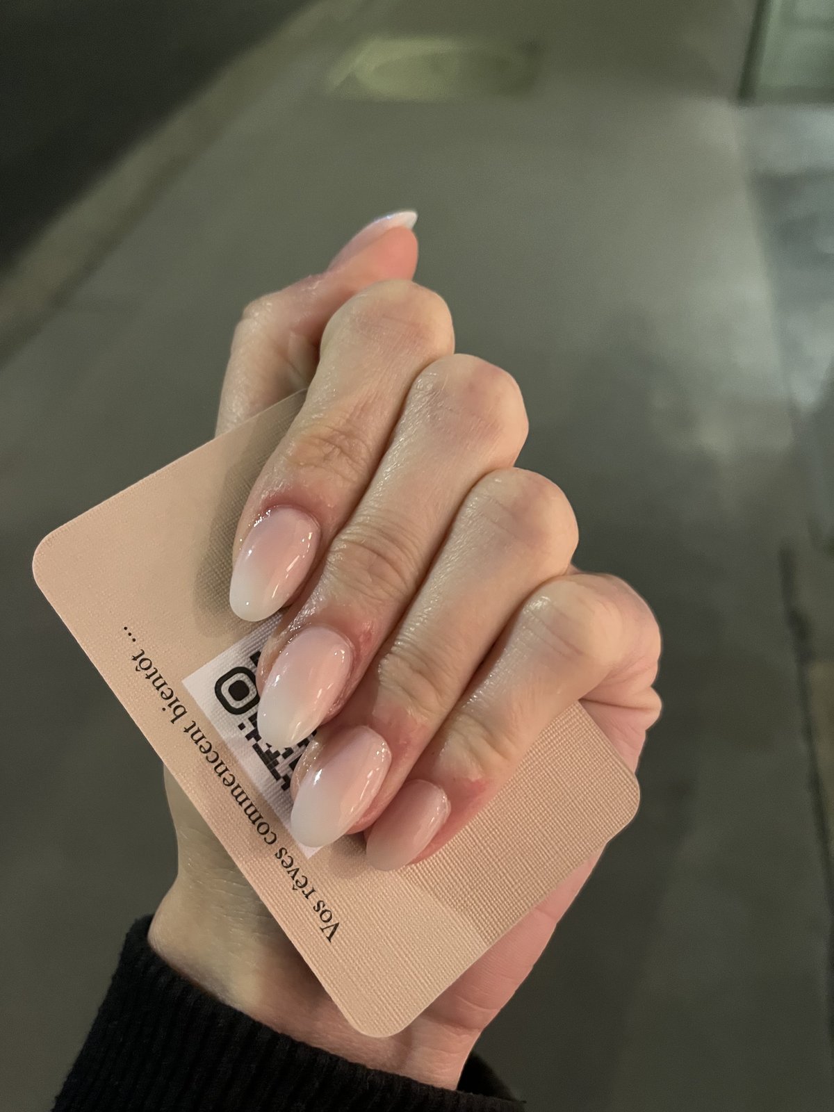 Extensions gel au chablon en baby boomer, ongles amande — You Rêve Paris