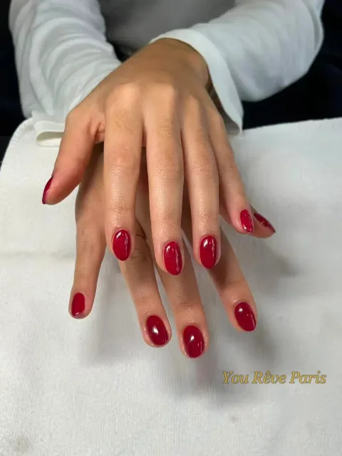 Deep red OPI · for classic lovers