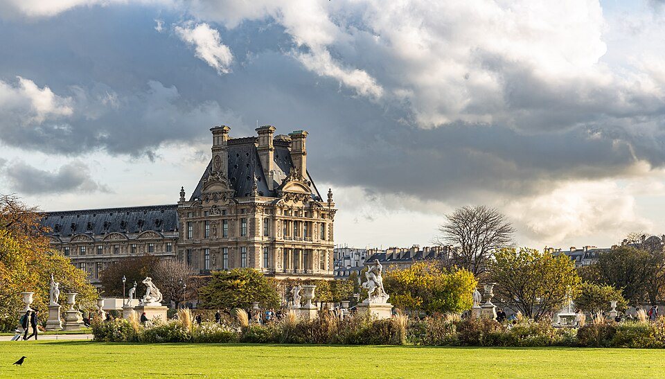 Jardin des Tuileries en automne, à deux pas du salon You Rêve Paris 1er — quartier Louvre-Tuileries