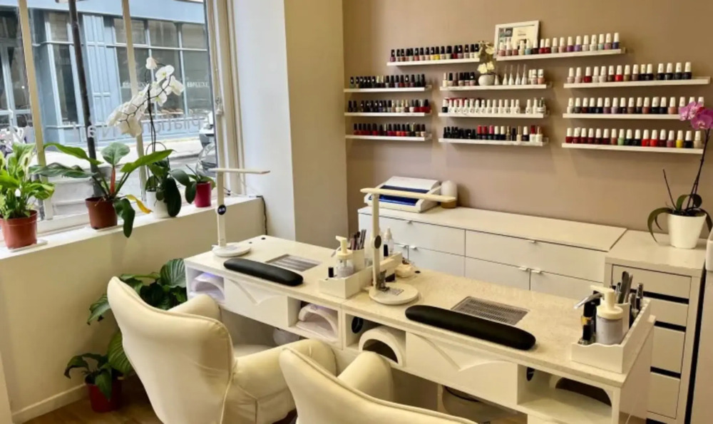 Intérieur du salon – Manucure
