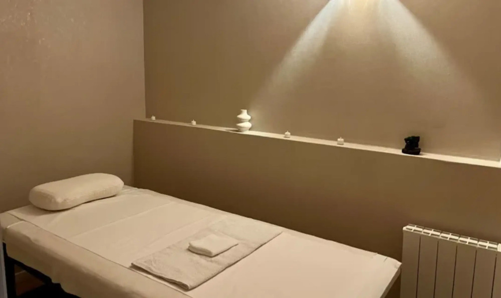 Intérieur du salon – Cabine de massage